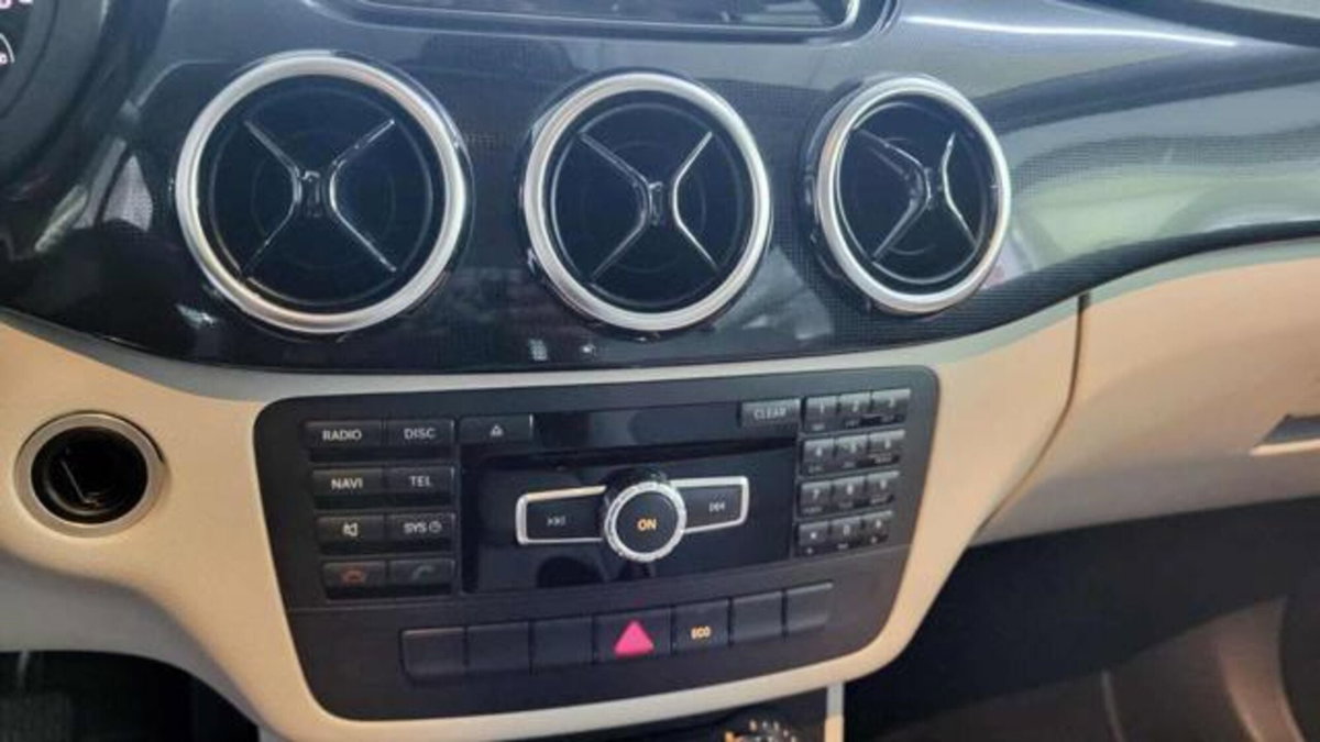 Mercedes-Benz Classe B 180 CDI Executive (17)