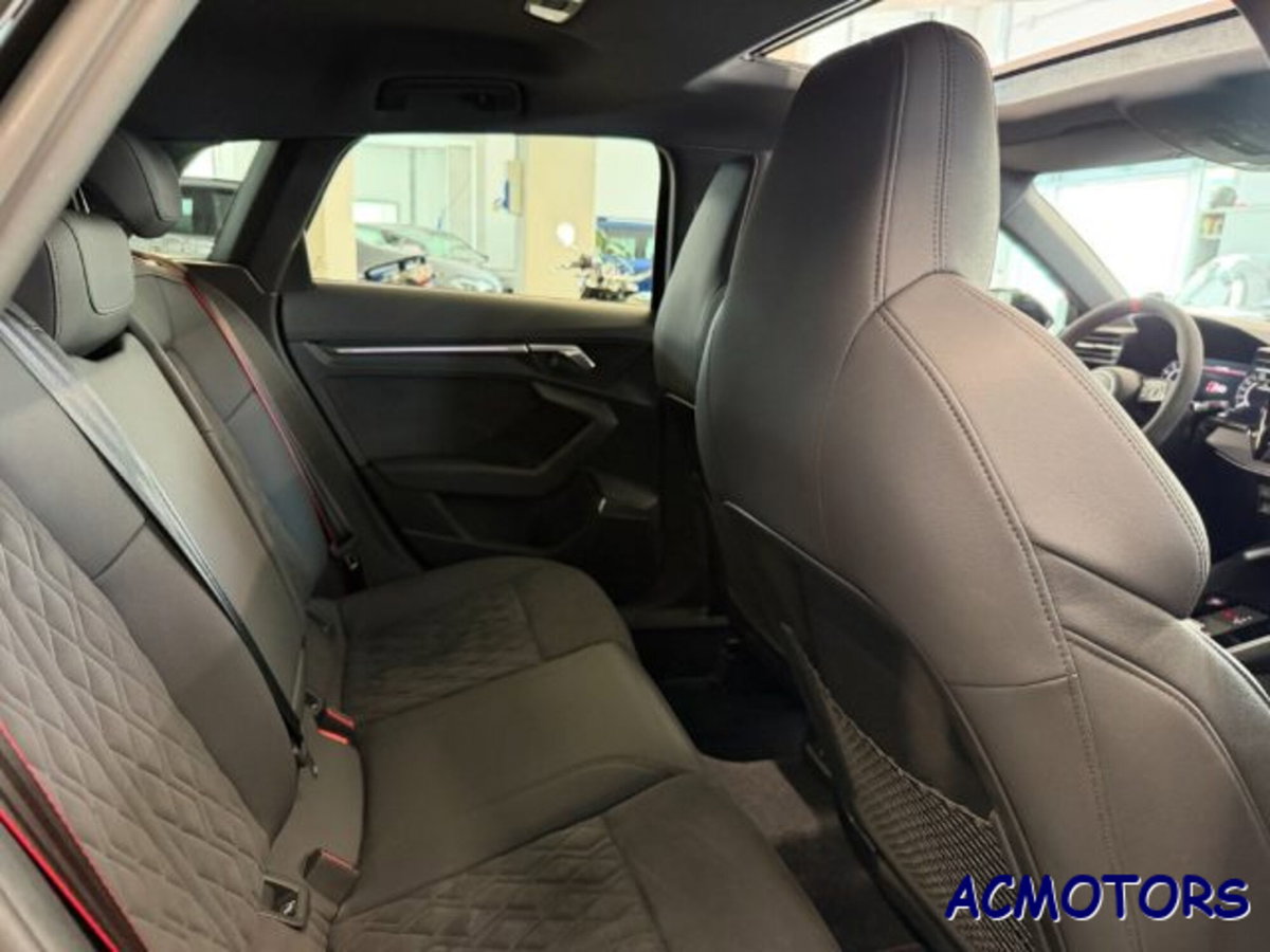Audi RS 3 Sportback 3 TFSI quattro S tronic (12)
