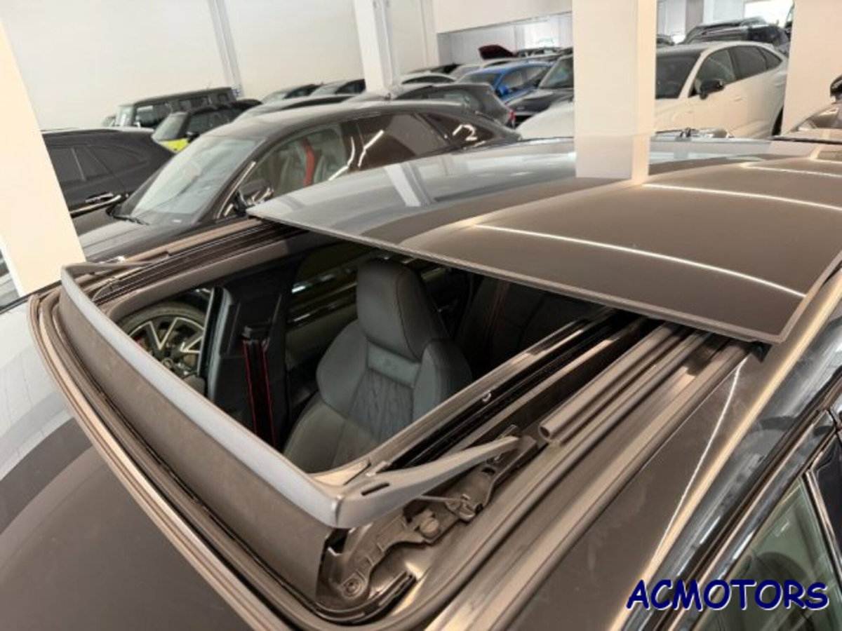 Audi RS 3 Sportback 3 TFSI quattro S tronic (15)