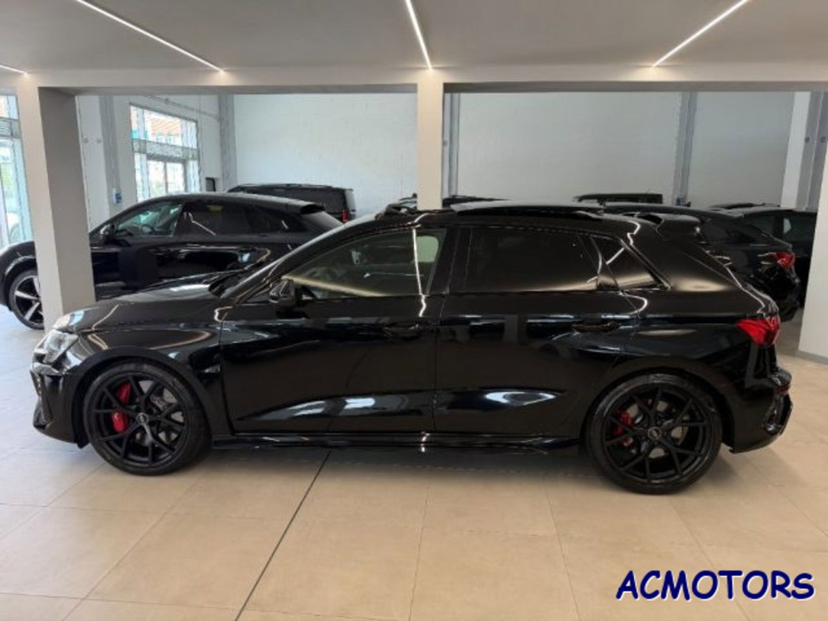 Audi RS 3 Sportback 3 TFSI quattro S tronic (2)