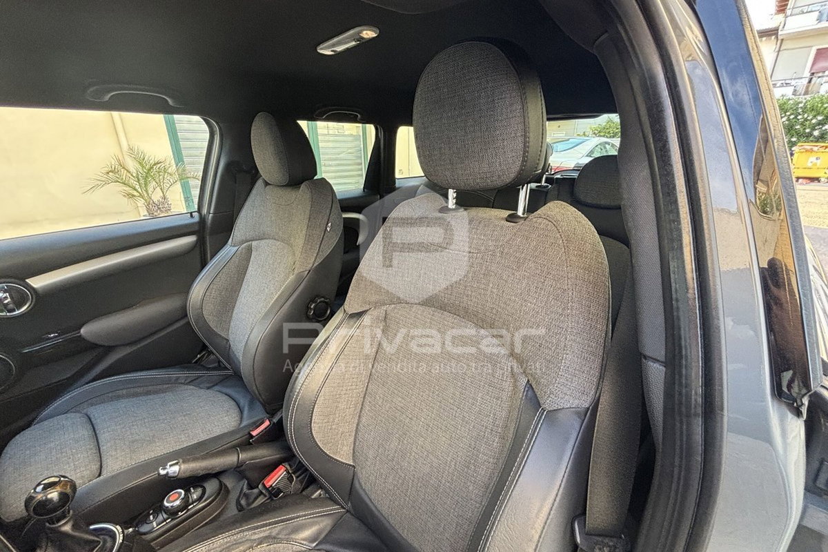 MINI Mini 1.5 Cooper D Business 5 porte (13)