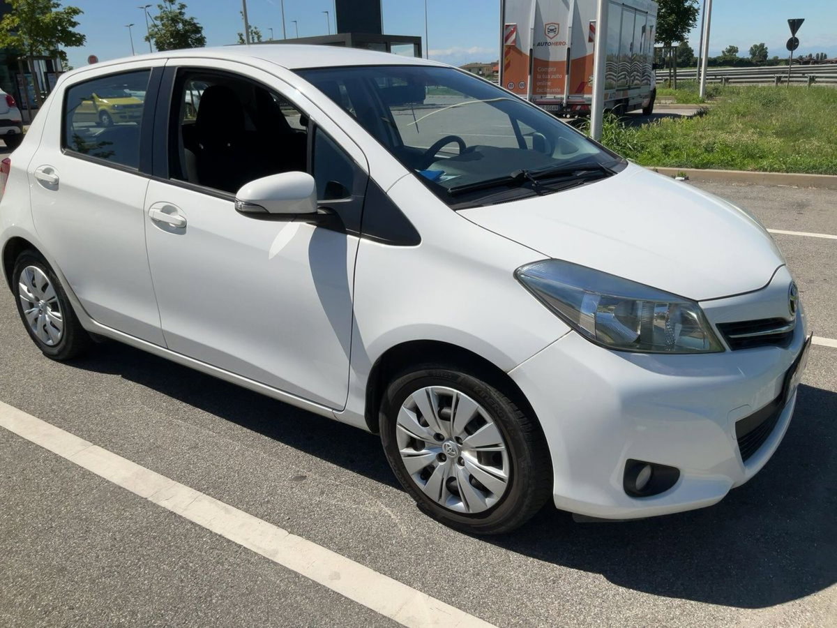 Toyota Yaris 1.3 5 porte Active