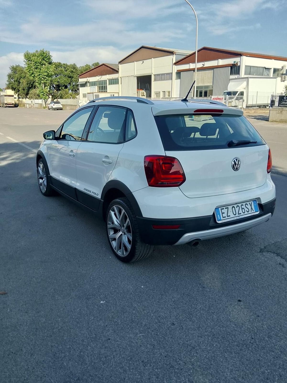 Volkswagen Polo Cross 1.2 TSI BlueMotion Technology (7)