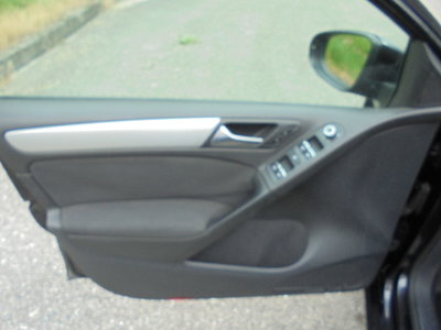 Volkswagen Golf 1.6 TDI DPF 5p. Highline (15)