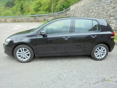 Volkswagen Golf 1.6 TDI DPF 5p. Highline (8)