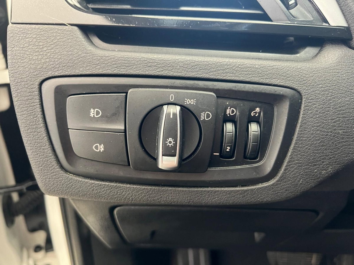 BMW X1 sDrive18d Advantage (12)