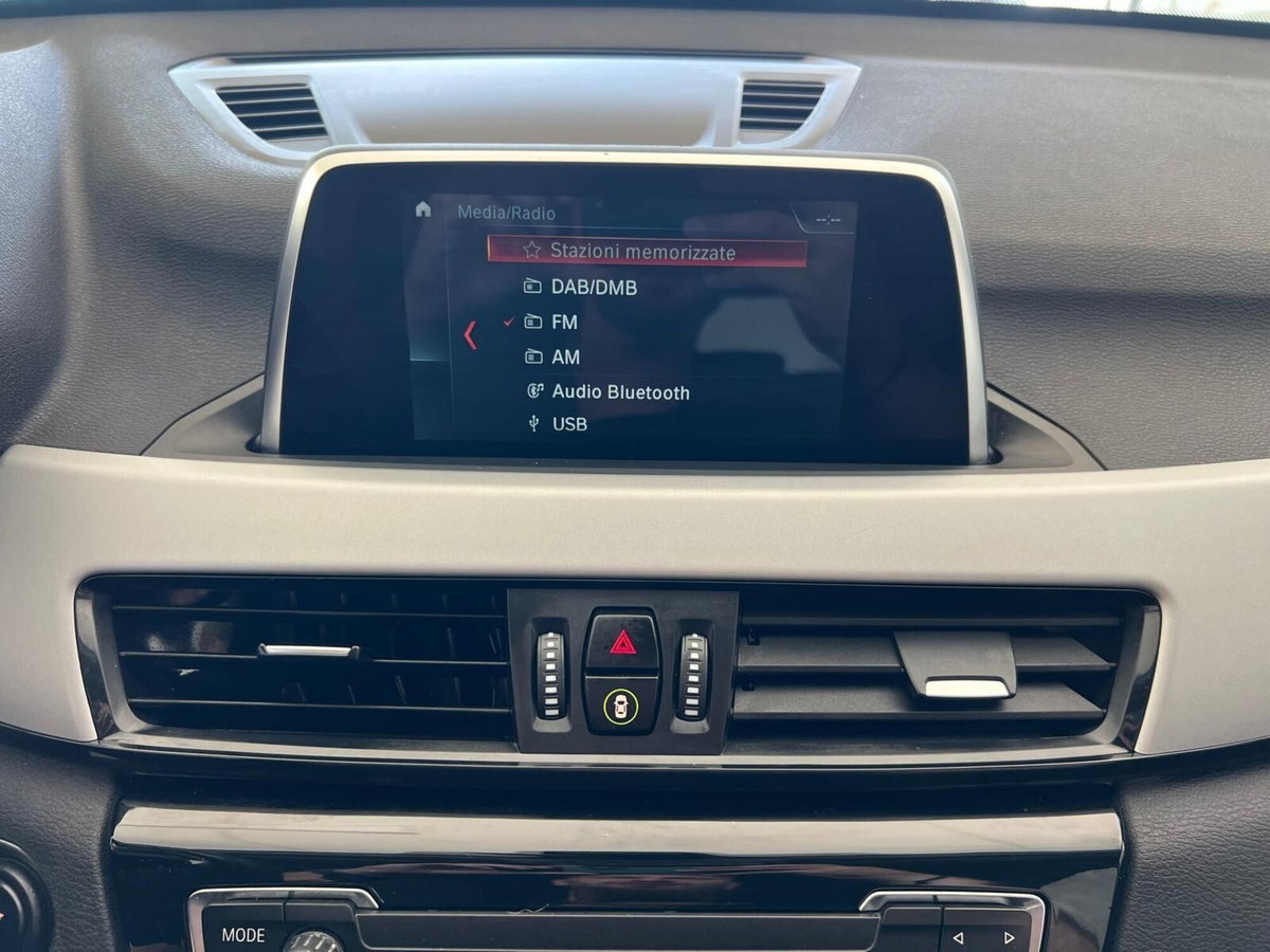 BMW X1 sDrive18d Advantage (15)