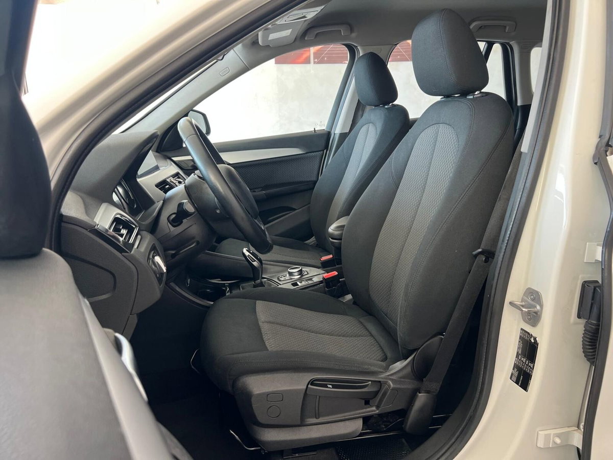 BMW X1 sDrive18d Advantage (20)