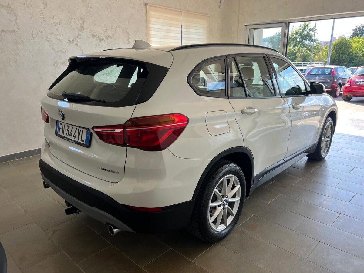 BMW X1 sDrive18d Advantage (6)