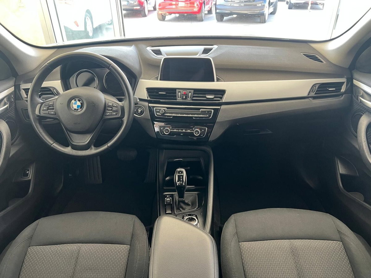 BMW X1 sDrive18d Advantage (7)