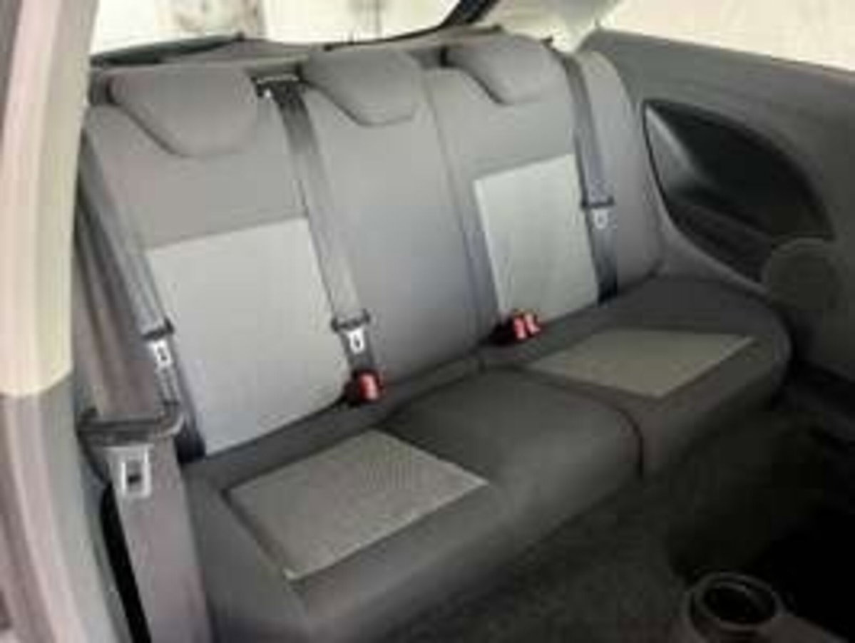 SEAT Ibiza 1.4 16V 85CV 3p. Sport (17)