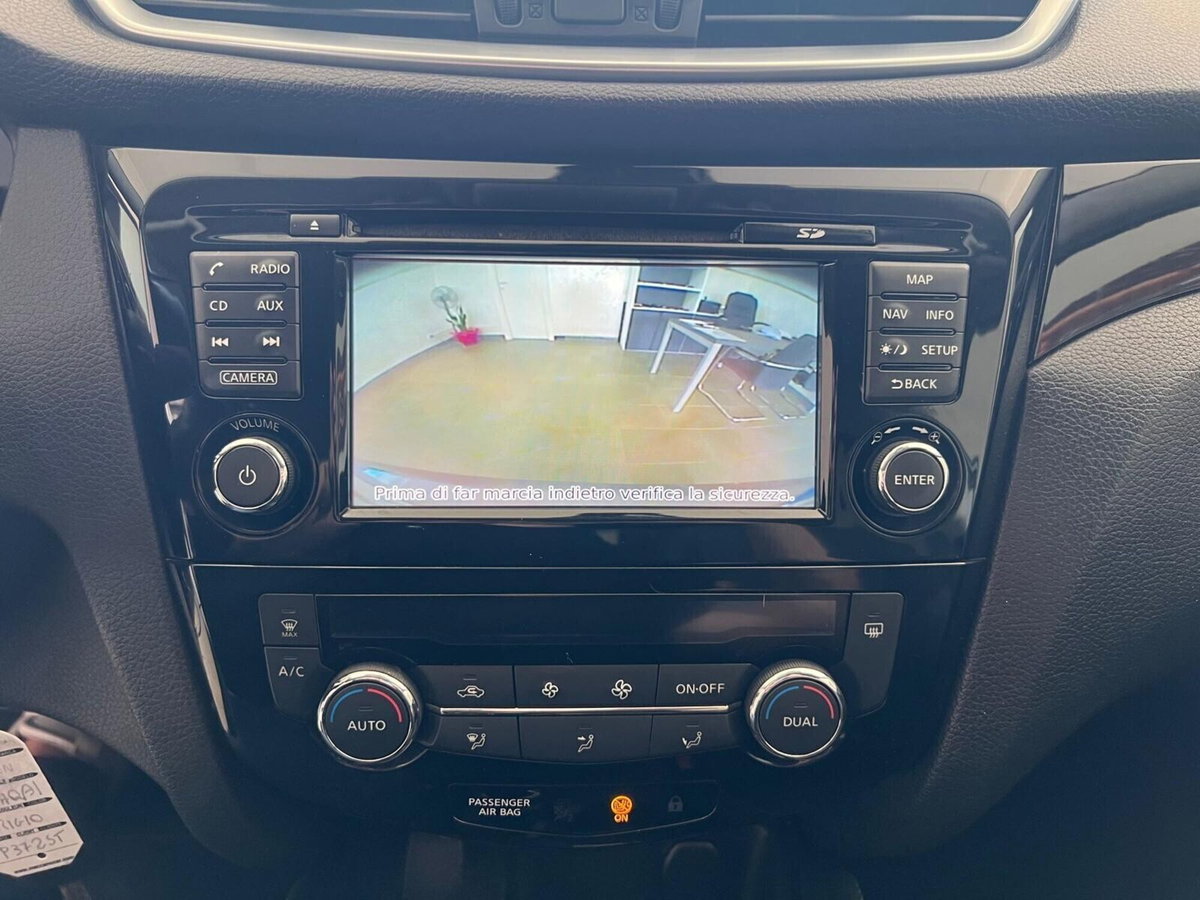 Nissan Qashqai 1.5 dCi Tekna (18)