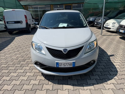 Lancia Ypsilon 1.0 FireFly 5 porte S&S Hybrid Ecochic Gold (8)