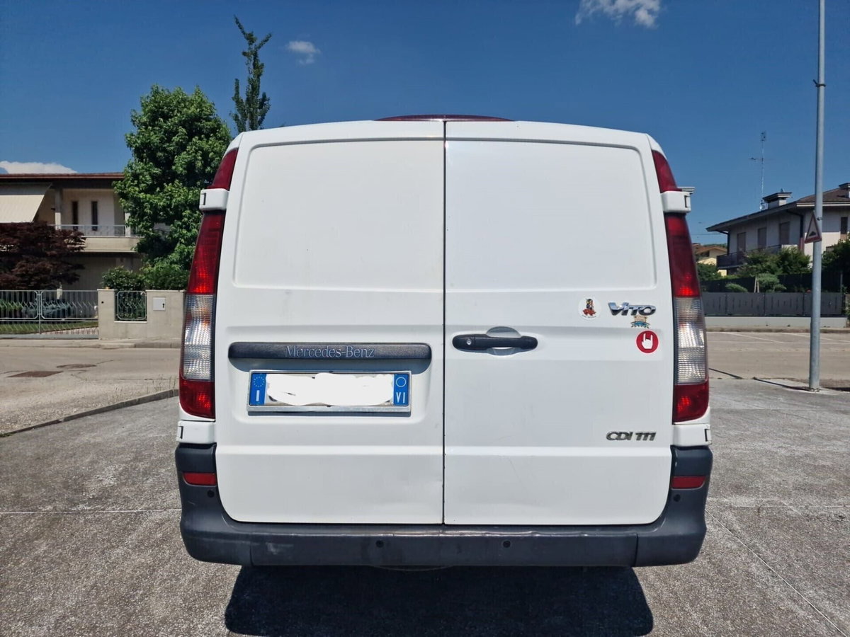 Mercedes-Benz Vito 2.2 111 CDI PC-SL-TA Furgone Long (4)
