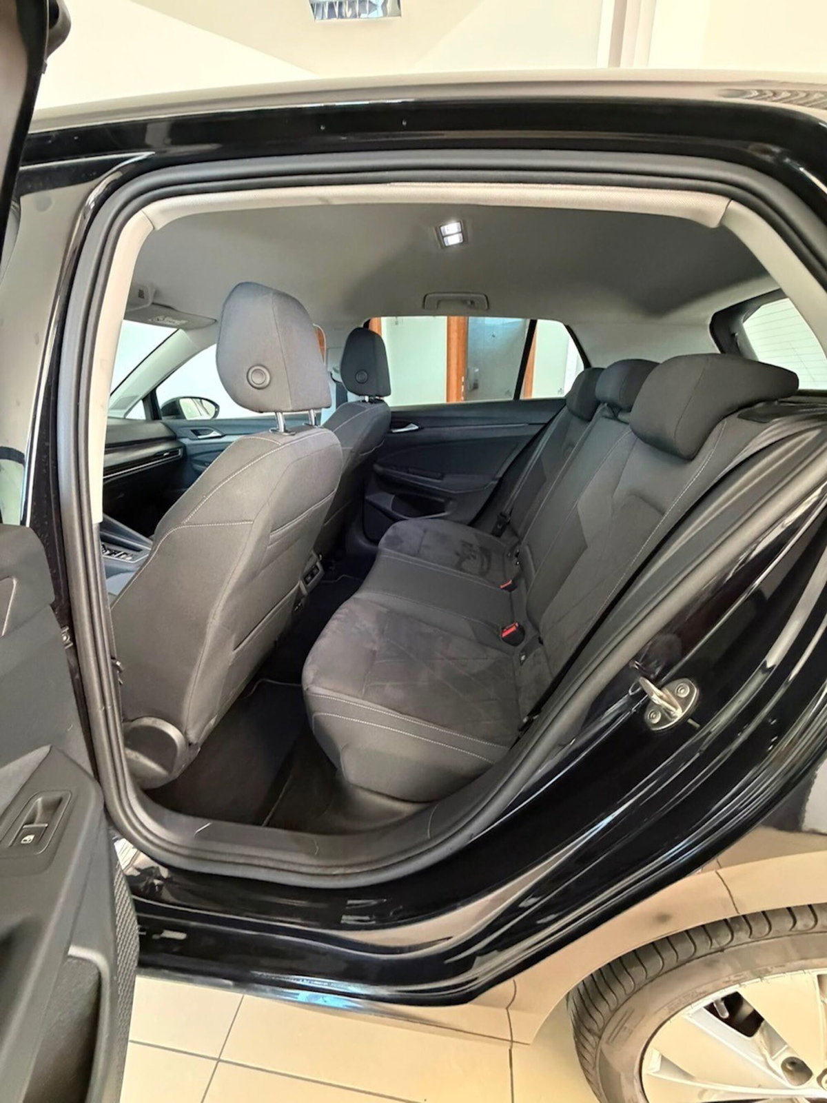 Volkswagen Golf 2.0 TDI 150 CV DSG SCR Style (11)