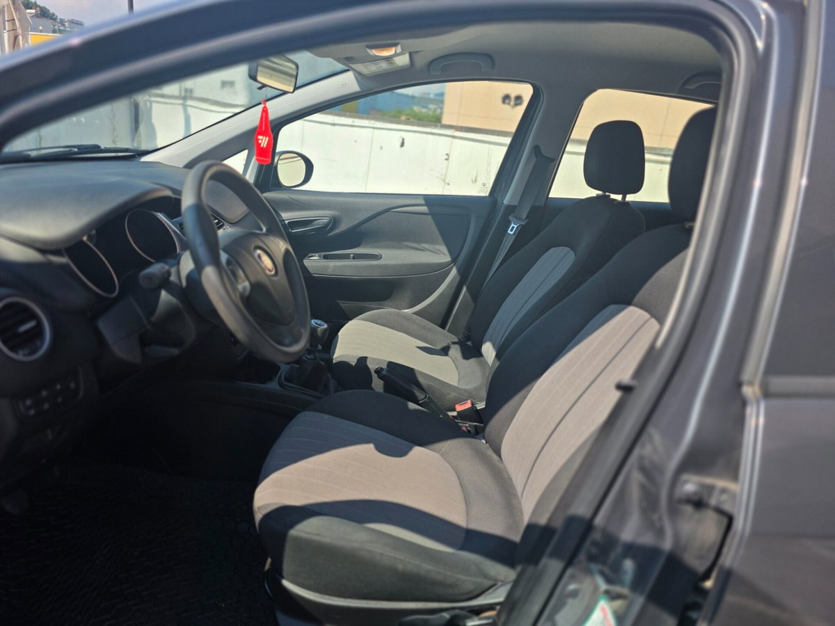 Fiat Punto 1.4 8V 5 porte Easypower Street (7)