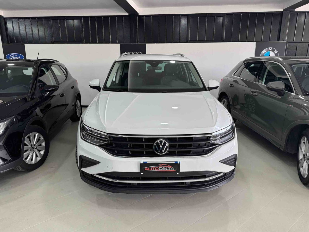 Volkswagen Tiguan 2.0 TDI 150 CV SCR DSG 4MOTION Elegance (5)