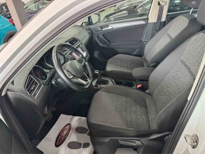Volkswagen Tiguan 2.0 TDI 150 CV SCR DSG 4MOTION Elegance (9)
