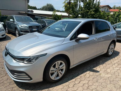 Volkswagen Golf 2.0 TDI SCR Life usata
