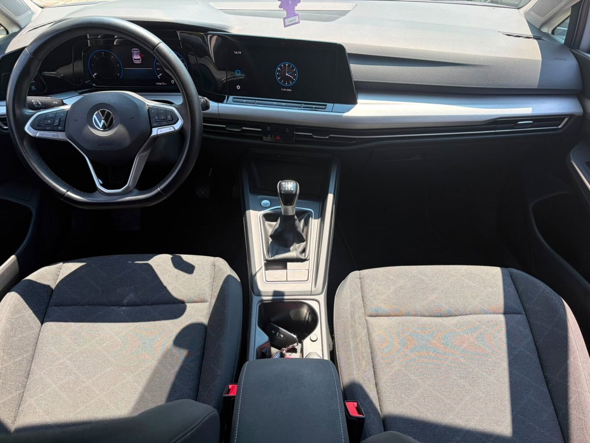 Volkswagen Golf 2.0 TDI SCR Life (12)