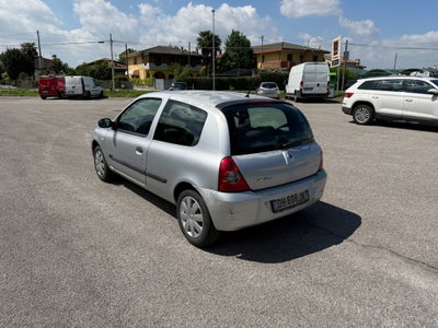 Renault Clio 1.2 16V 3 porte Dynamique (6)