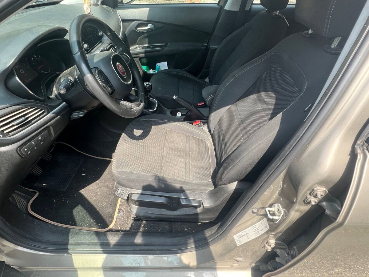 Fiat Tipo Tipo 1.4 T-Jet 120CV GPL 5 porte Lounge (14)