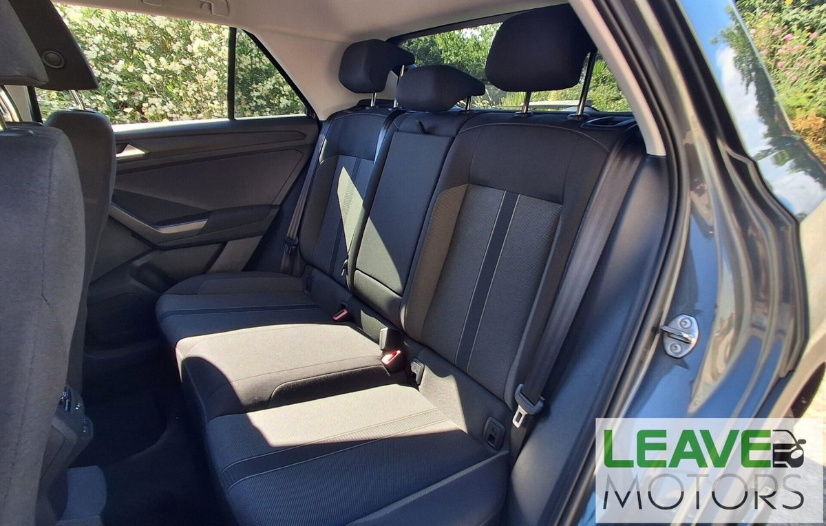 Volkswagen T-Roc 1.0 TSI R-Line (19)
