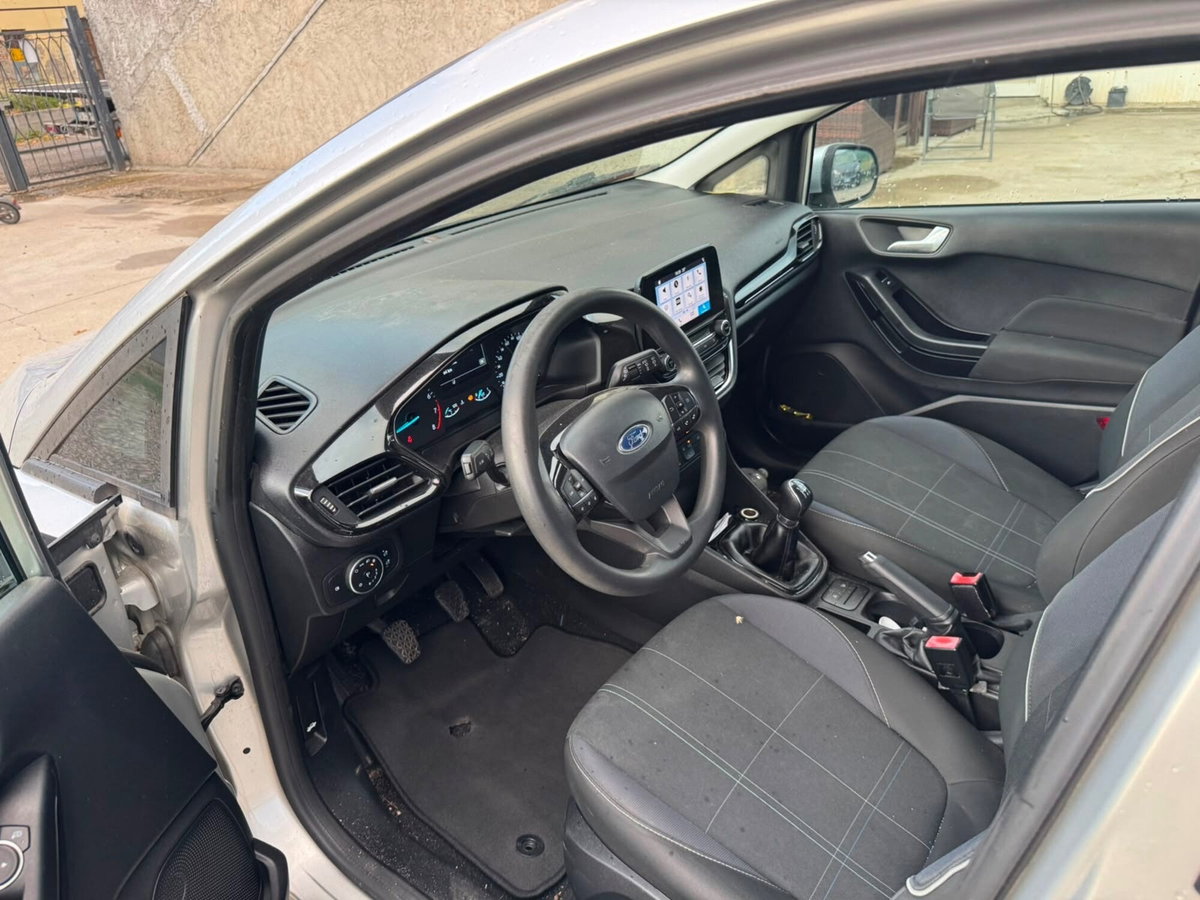Ford Fiesta 1.1 85 CV 5 porte Plus (15)