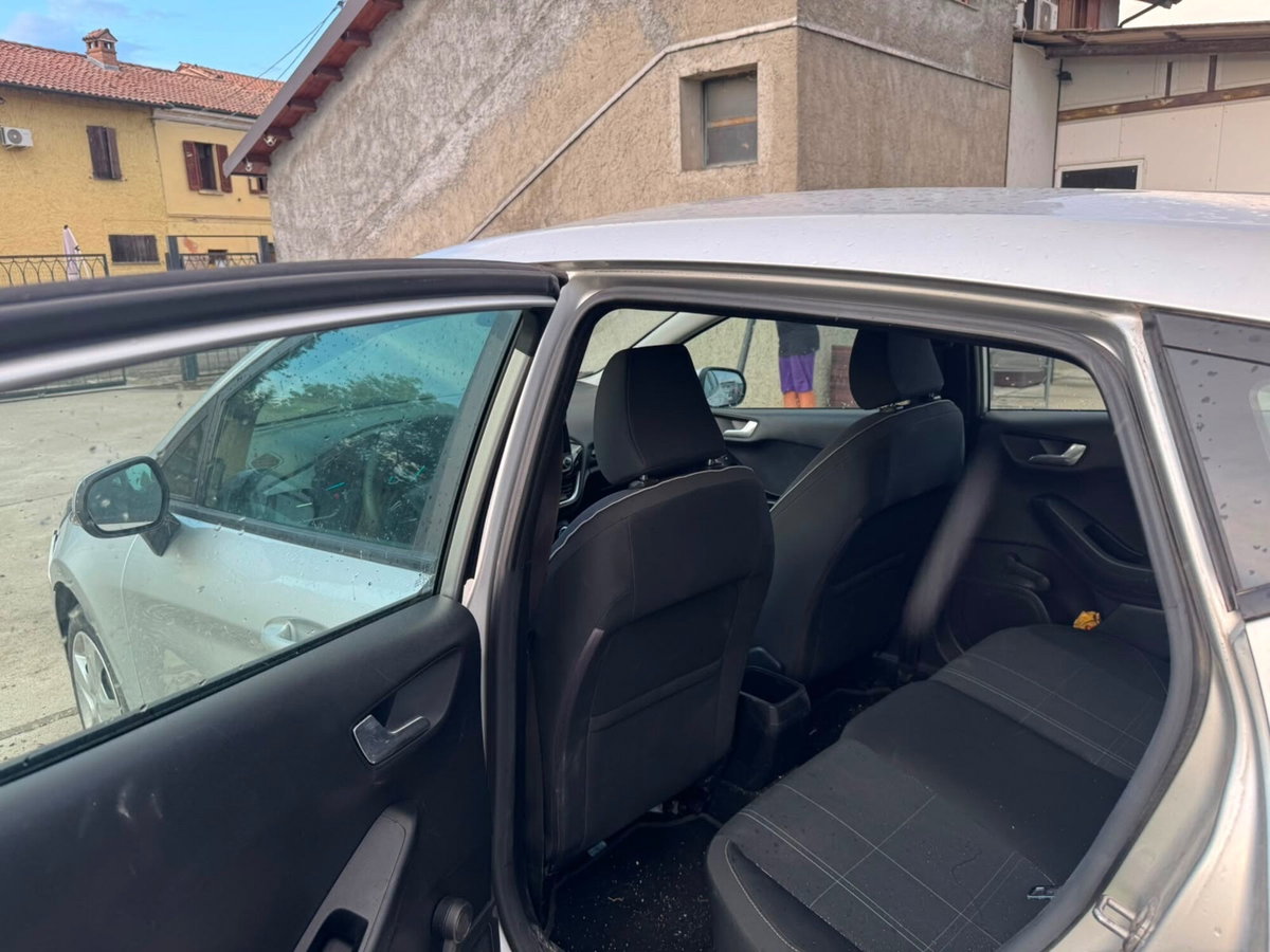 Ford Fiesta 1.1 85 CV 5 porte Plus (16)