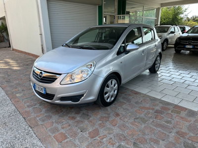 Opel Corsa 1.2 5 porte Club usata