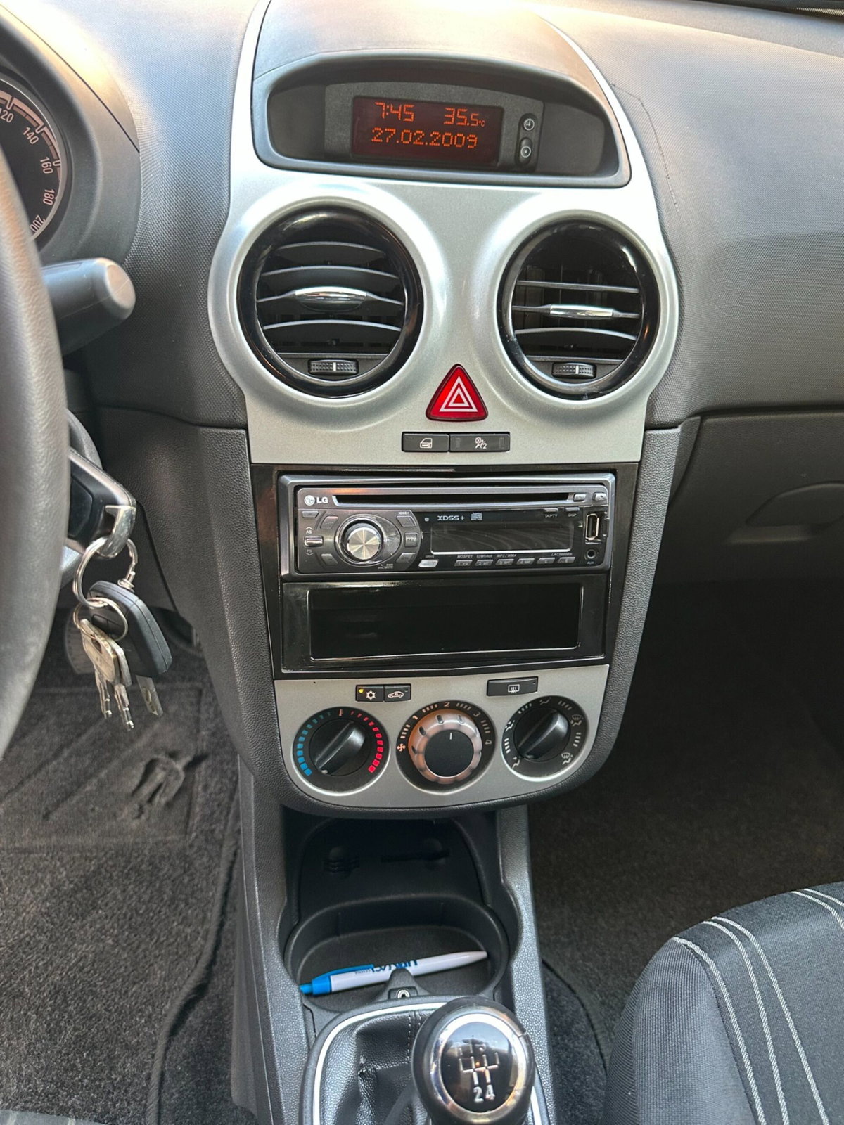 Opel Corsa 1.2 5 porte Club (18)