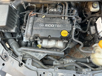 Opel Corsa 1.2 5 porte Club (19)