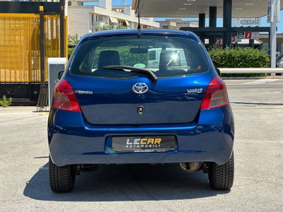 Toyota Yaris 1.0 5 porte Navi (6)