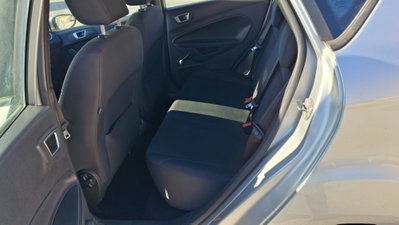 Ford Fiesta Plus 1.5 TDCi 75CV 5 porte (11)