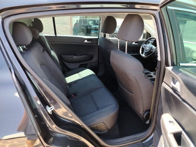 Kia Sportage 1.7 CRDI 2WD Cool (5)