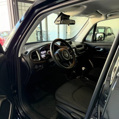 Jeep Renegade 1.6 Mjt 120 CV Limited (9)
