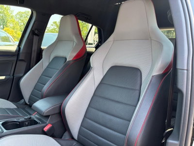 Volkswagen Golf 2.0 TSI GTI (14)