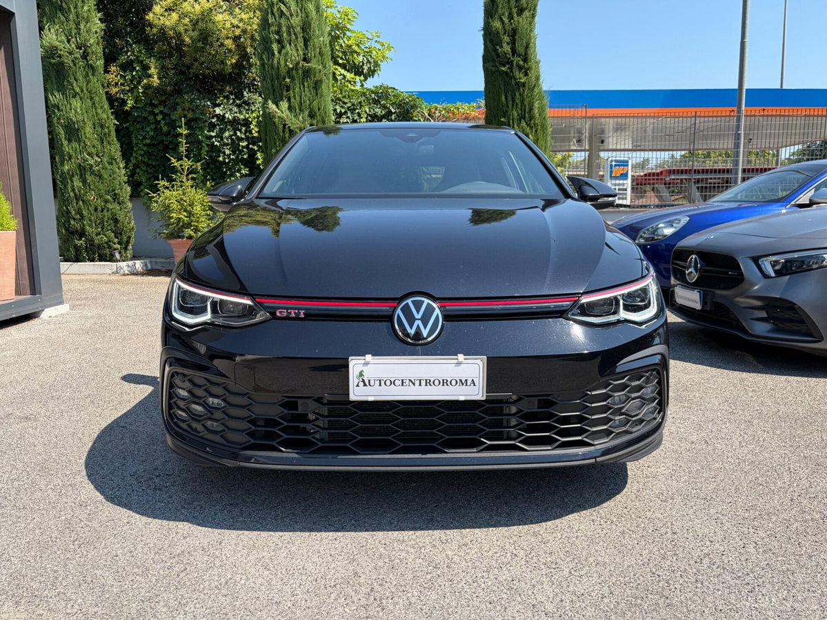 Volkswagen Golf 2.0 TSI GTI (2)