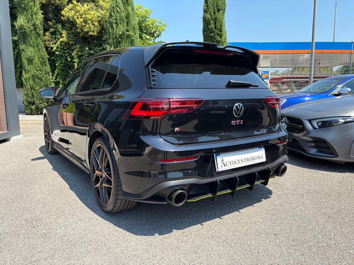 Volkswagen Golf 2.0 TSI GTI (4)