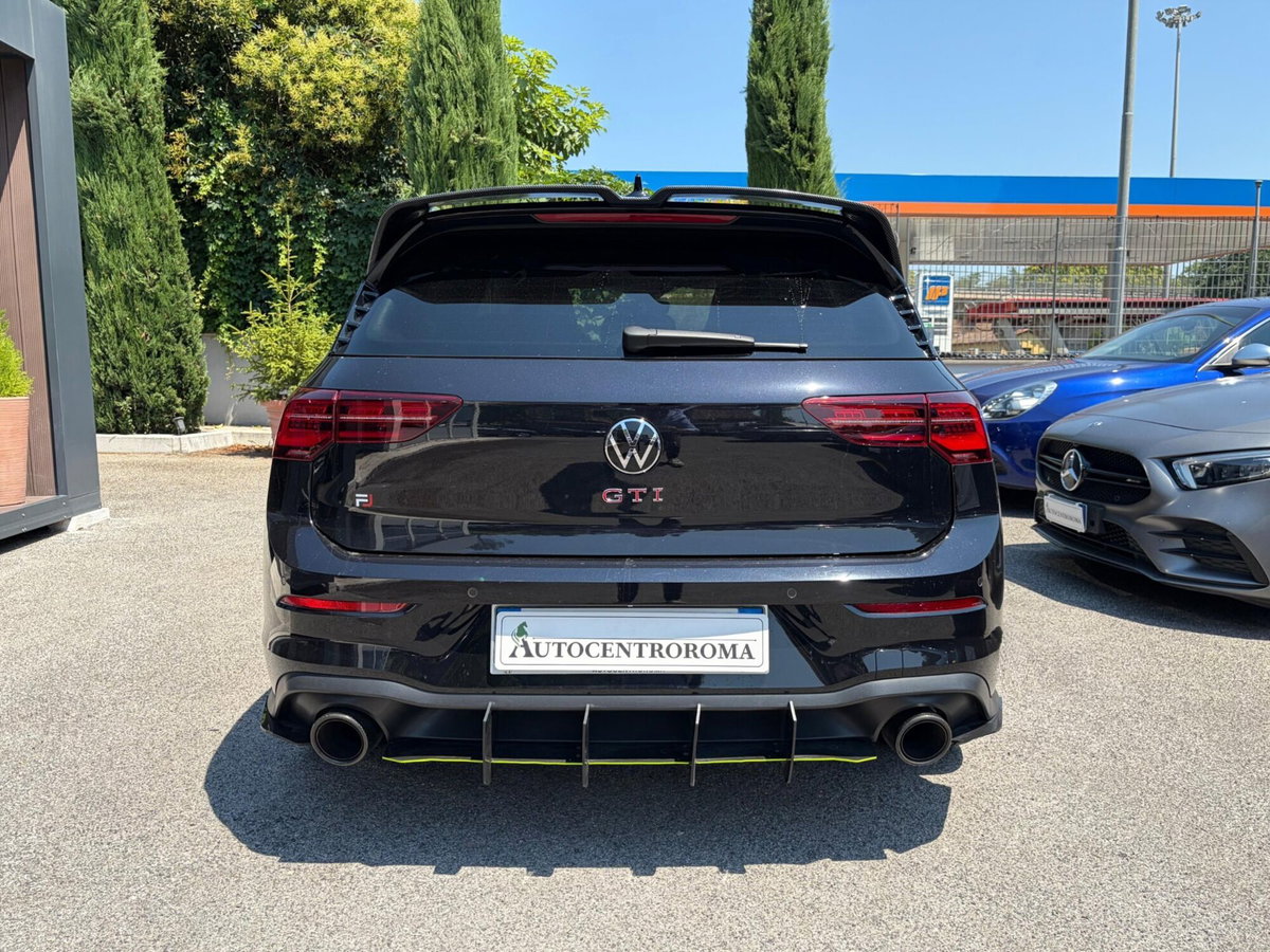 Volkswagen Golf 2.0 TSI GTI (5)