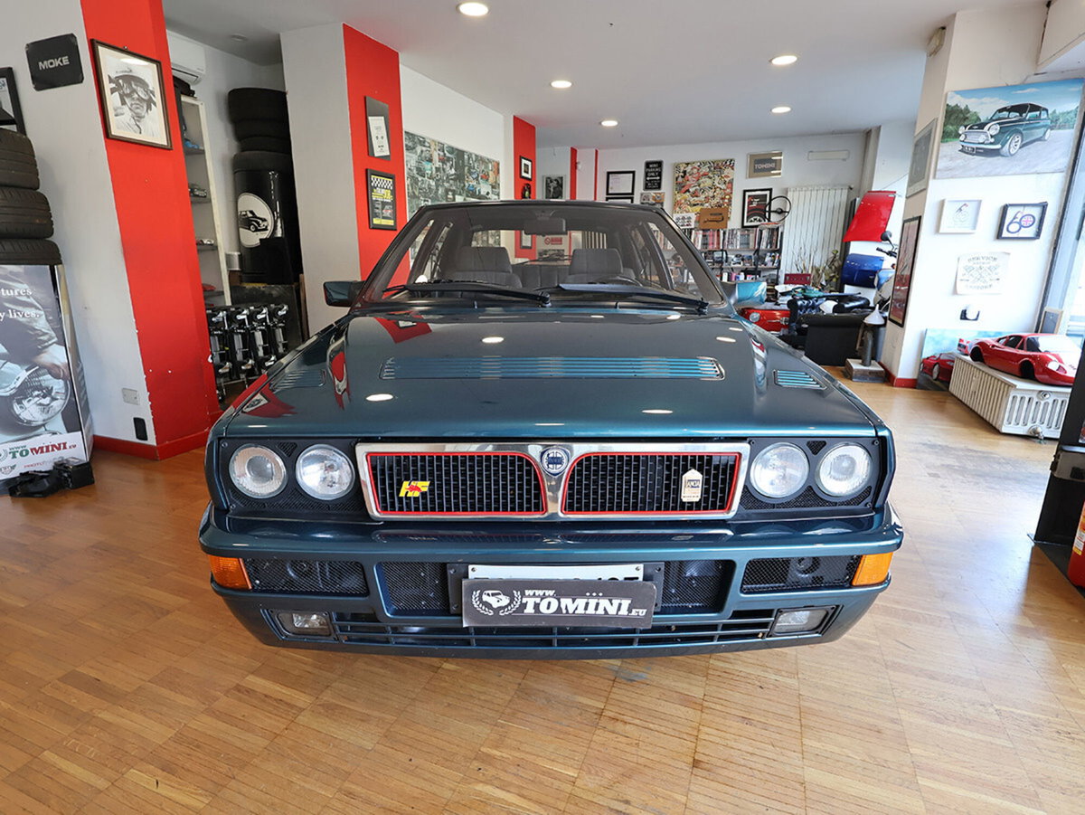Lancia Delta turbo 16V HF integrale (2)