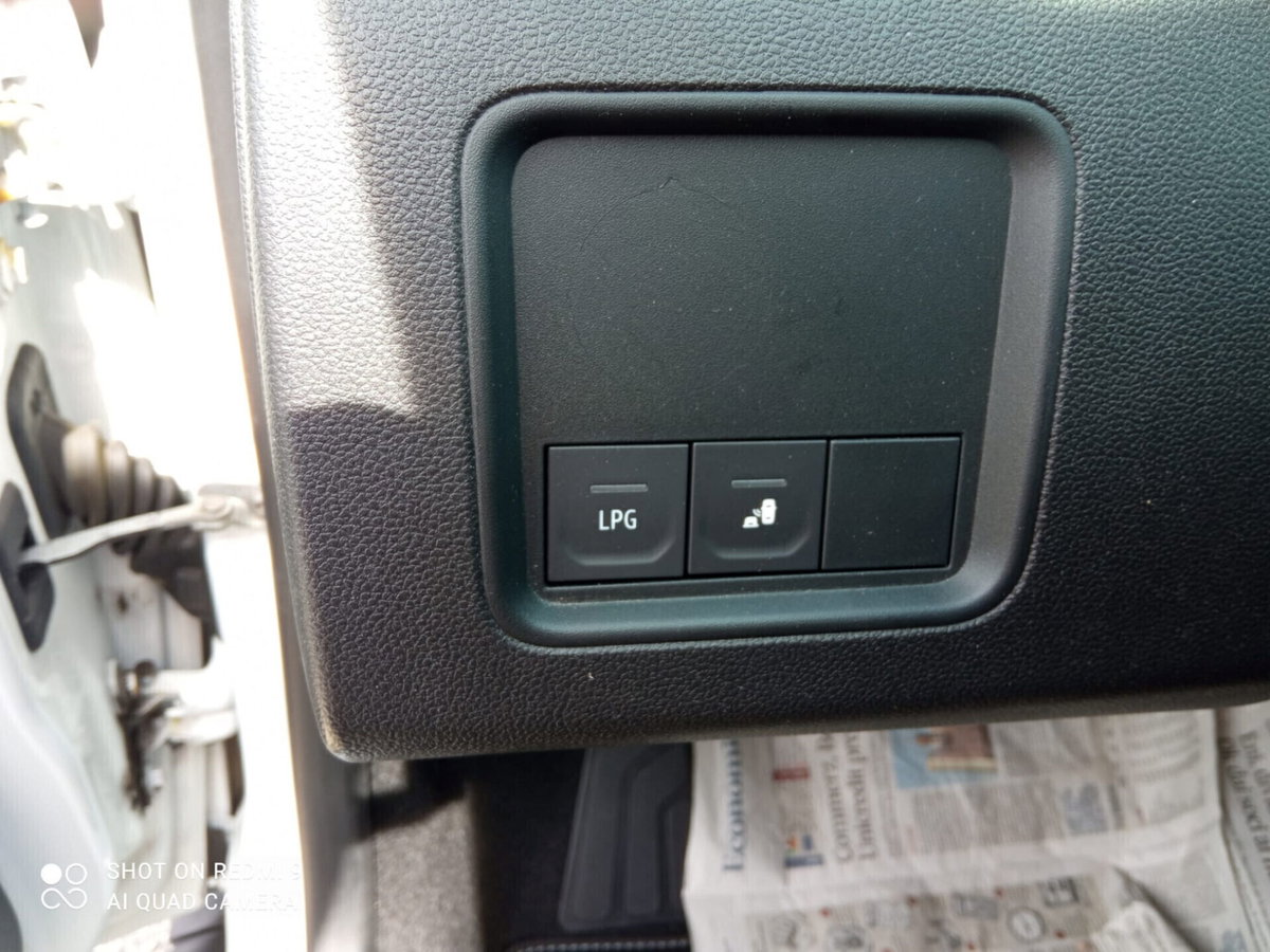 Dacia Duster 1.6 SCe 4x2 Prestige (16)