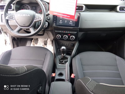 Dacia Duster 1.6 SCe 4x2 Prestige (9)