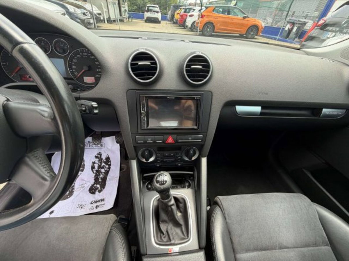 Audi A3 Sportback 2.0 TDI F.AP. quattro Ambiente (11)