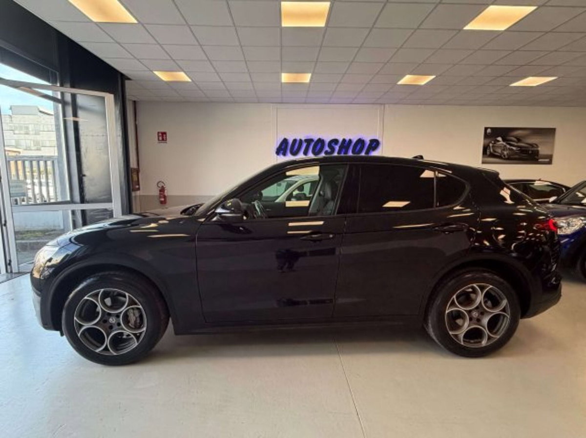 Alfa Romeo Stelvio 2.2 t Veloce Q4 210cv auto (2)