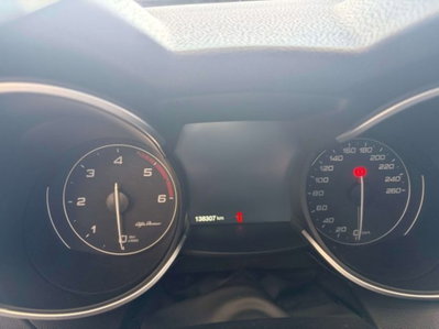 Alfa Romeo Stelvio 2.2 t Veloce Q4 210cv auto (9)