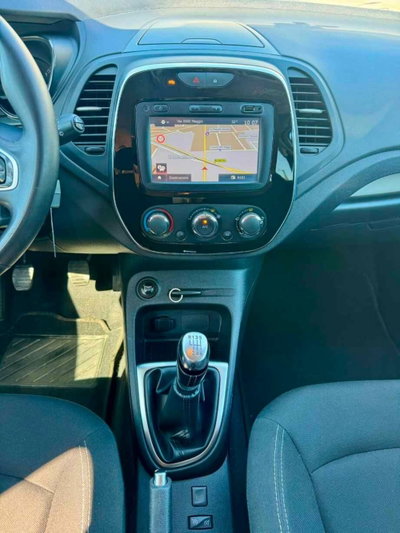 Renault Captur dCi 8V 110 CV Start&Stop Energy Initiale Paris (13)