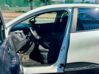 Renault Captur dCi 8V 110 CV Start&Stop Energy Initiale Paris (19)
