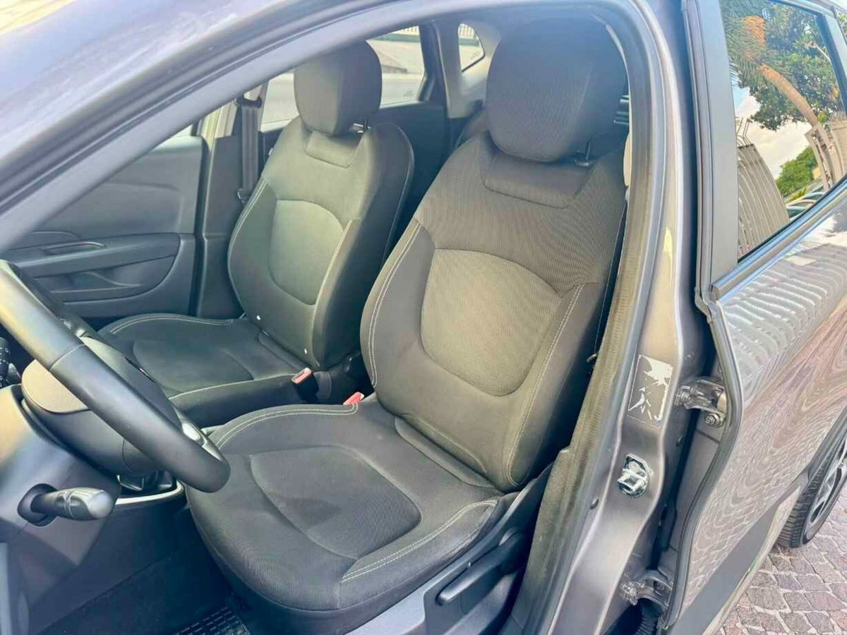 Renault Captur dCi 8V 90 CV Sport Edition2 (18)