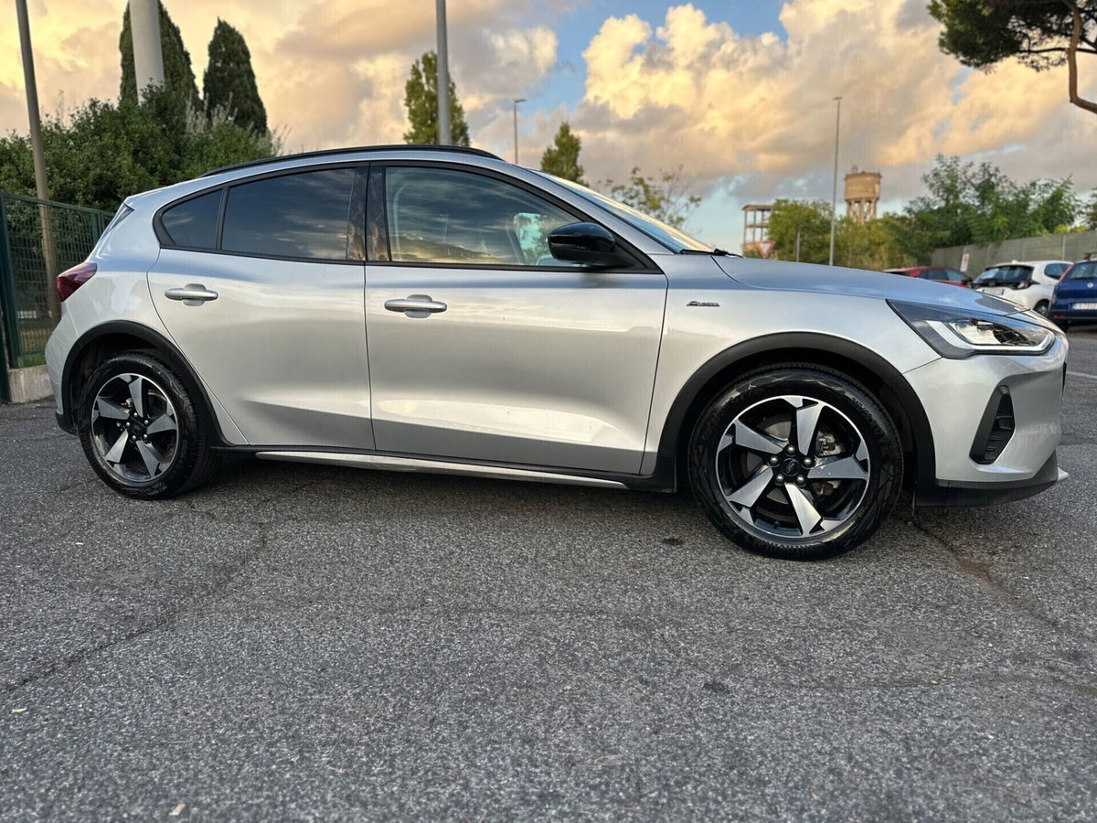 Ford Focus 1.0 EcoBoost Hybrid 125 CV 5p. Active Design (8)